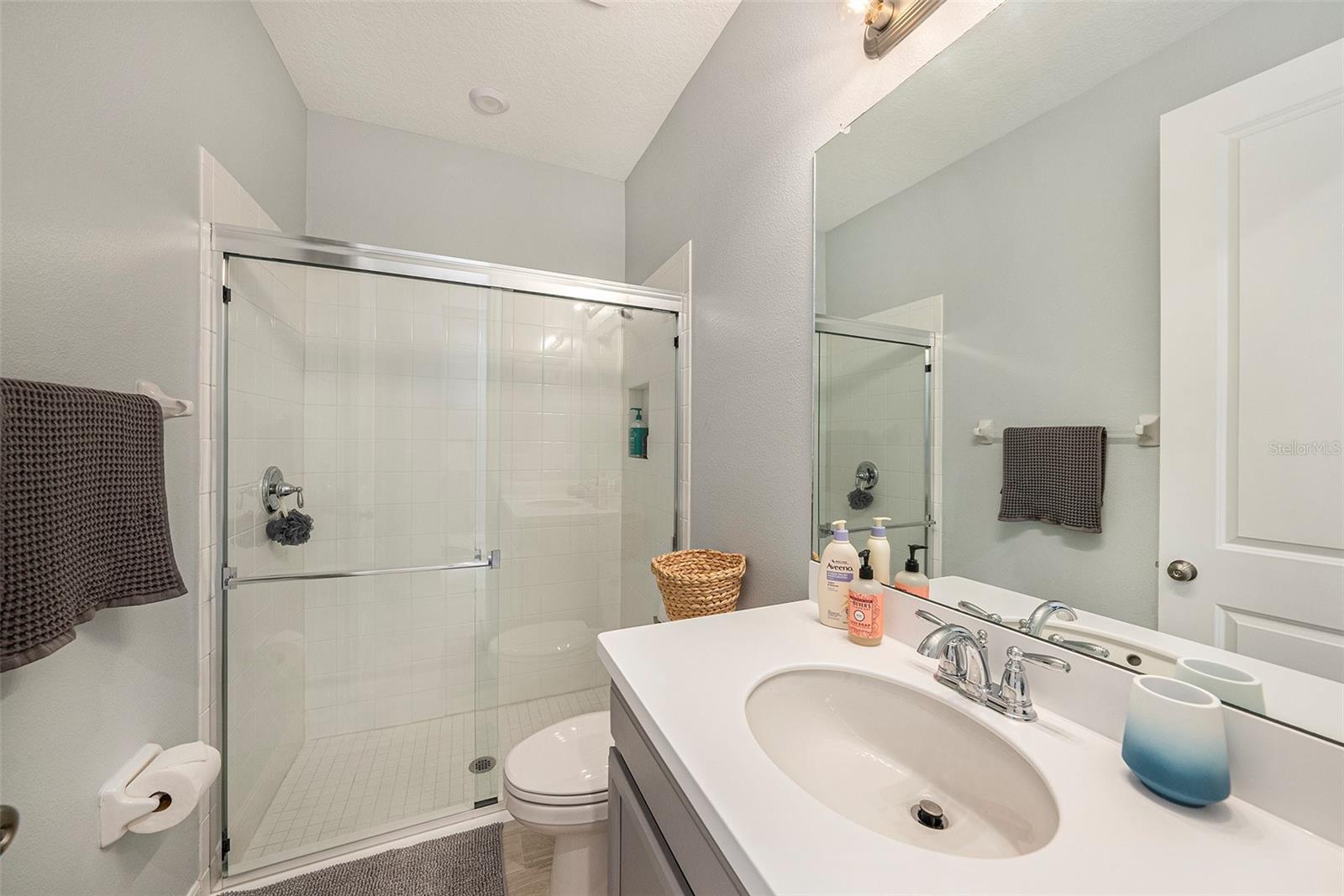 Image 18 of 41 For 33410 Castaway Loop