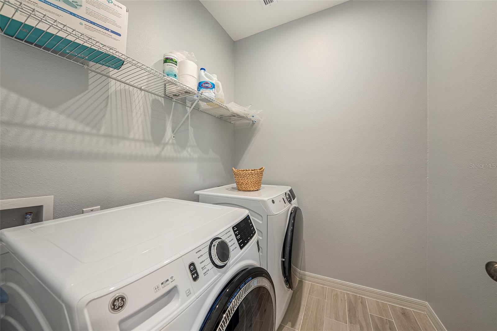 Image 24 of 41 For 33410 Castaway Loop