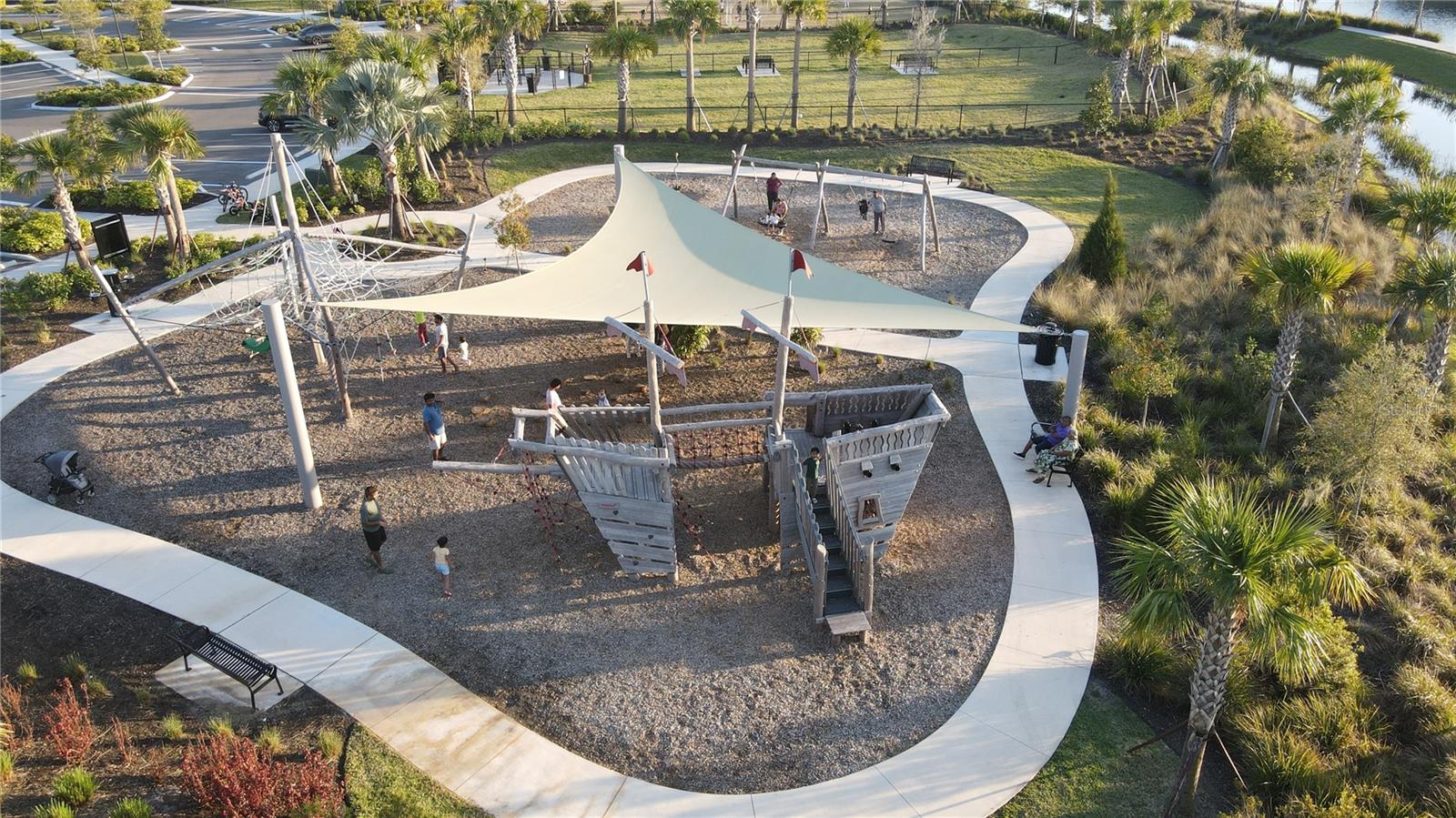 Image 39 of 41 For 33410 Castaway Loop