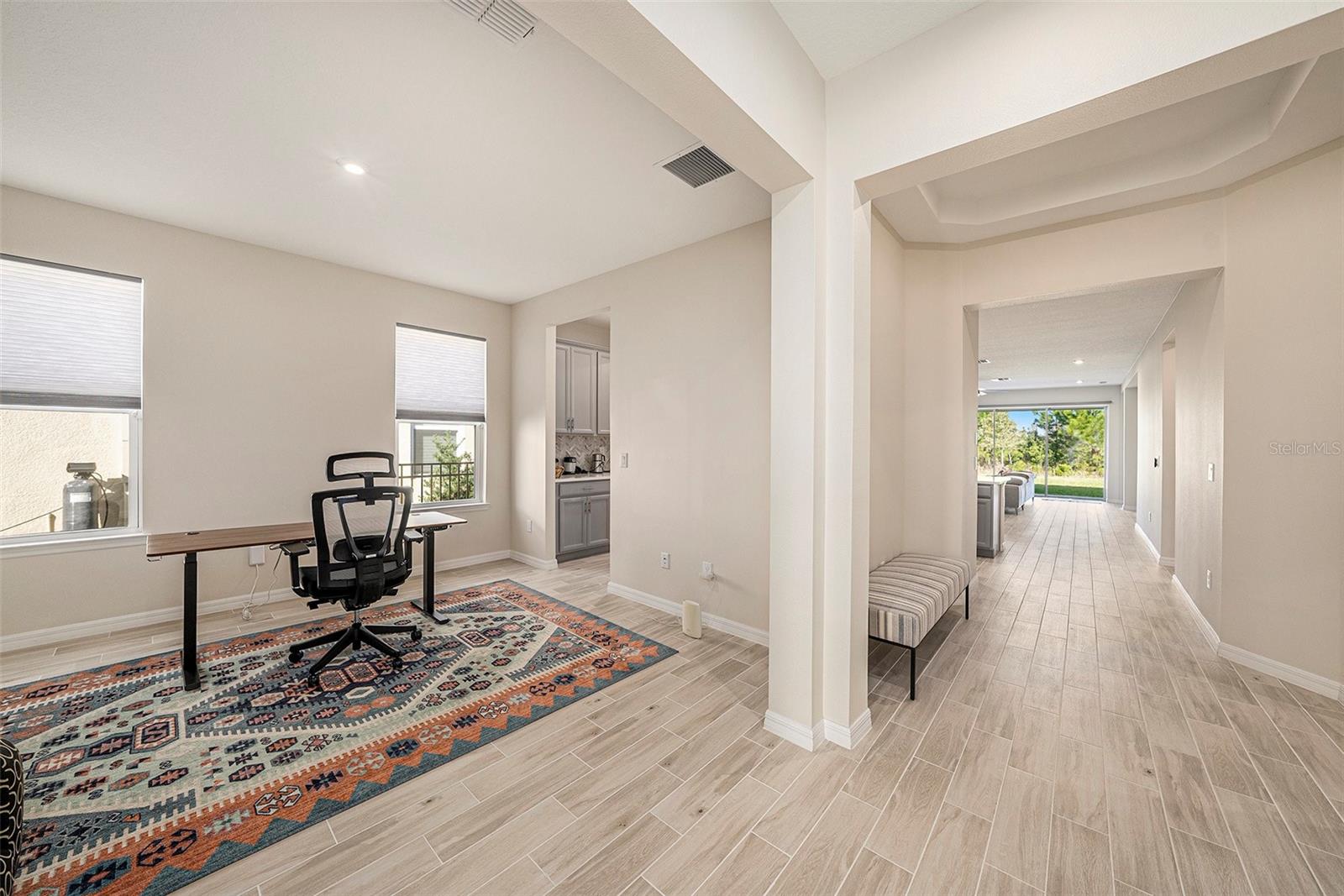 Image 8 of 41 For 33410 Castaway Loop