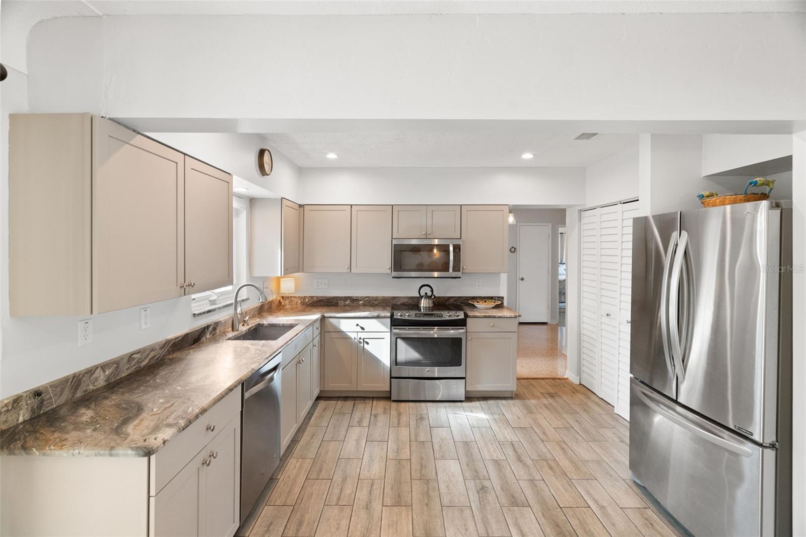 Image 10 of 36 For 4322 22nd Avenue N