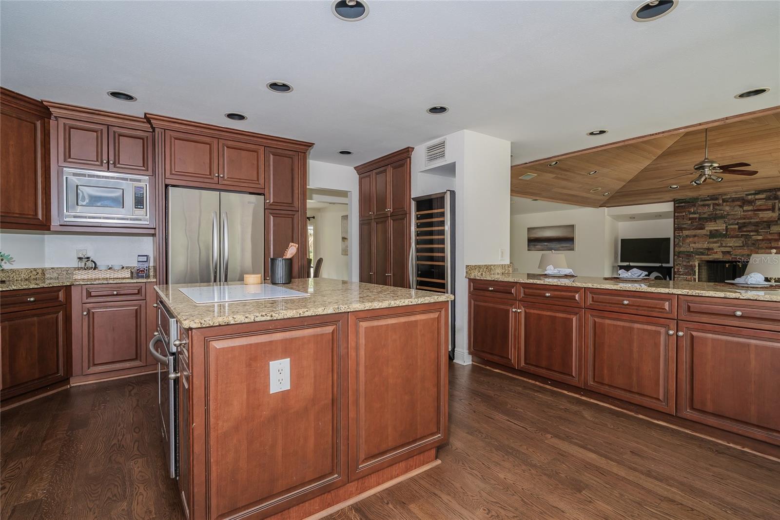 Image 12 of 88 For 4302 Carrollwood Village Drive