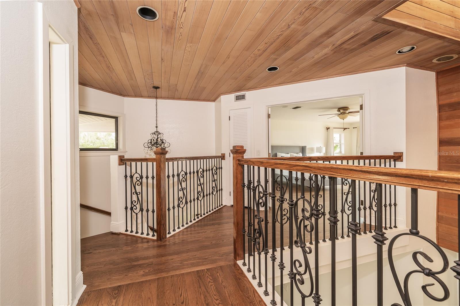 Image 16 of 88 For 4302 Carrollwood Village Drive