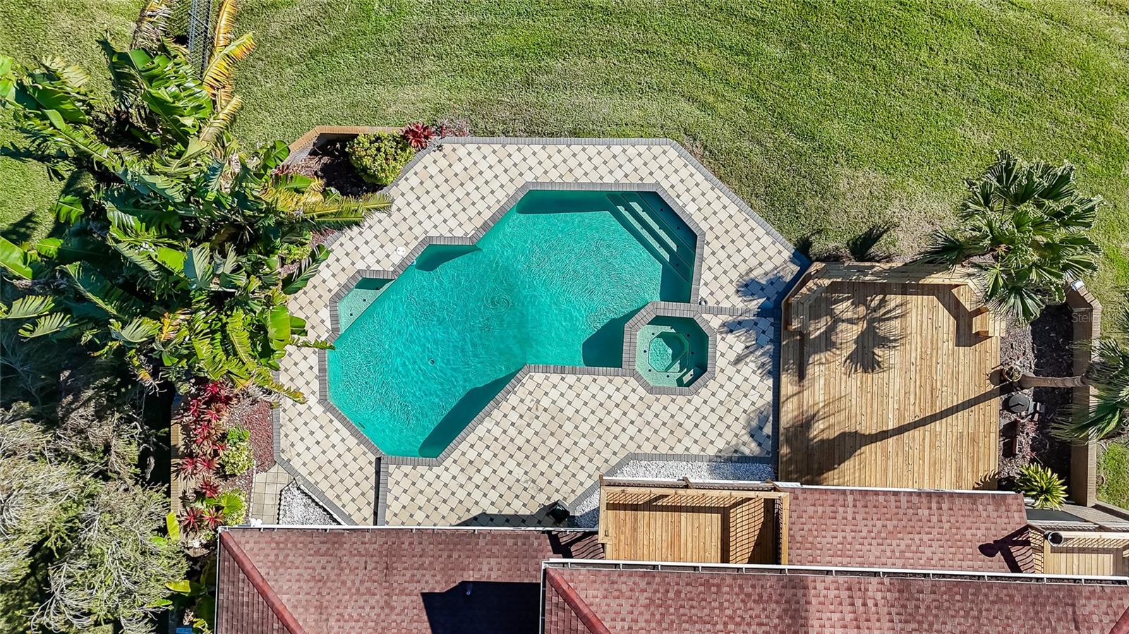 Image 26 of 88 For 4302 Carrollwood Village Drive