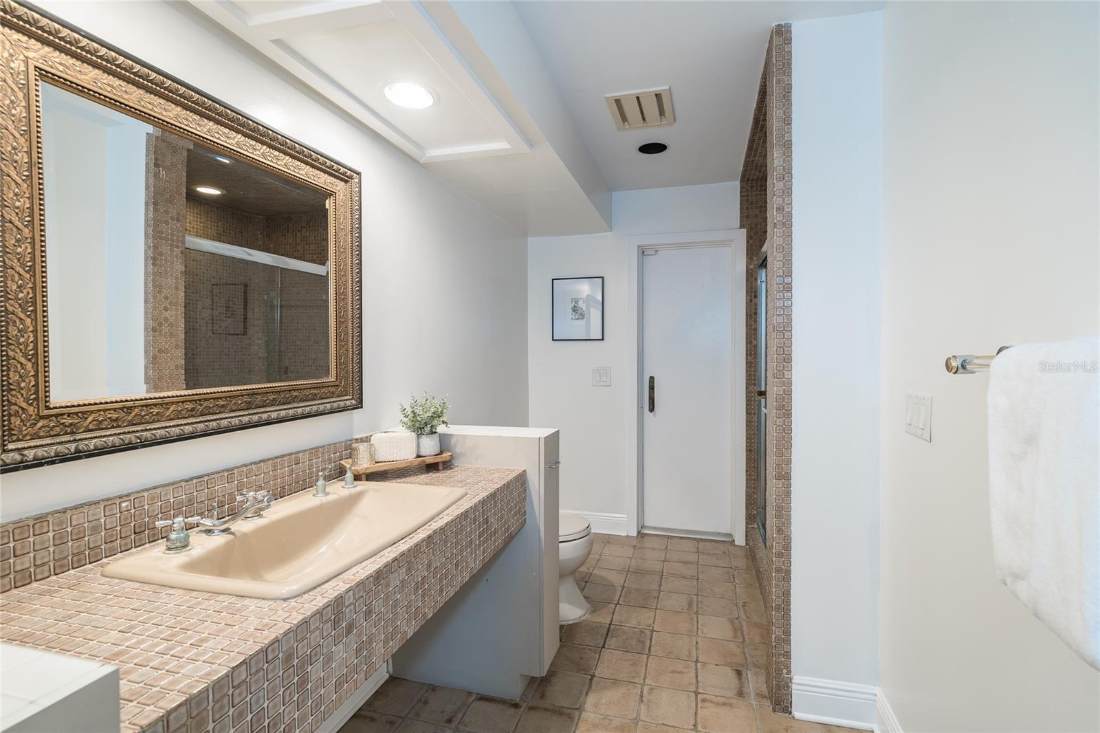 Image 31 of 88 For 4302 Carrollwood Village Drive