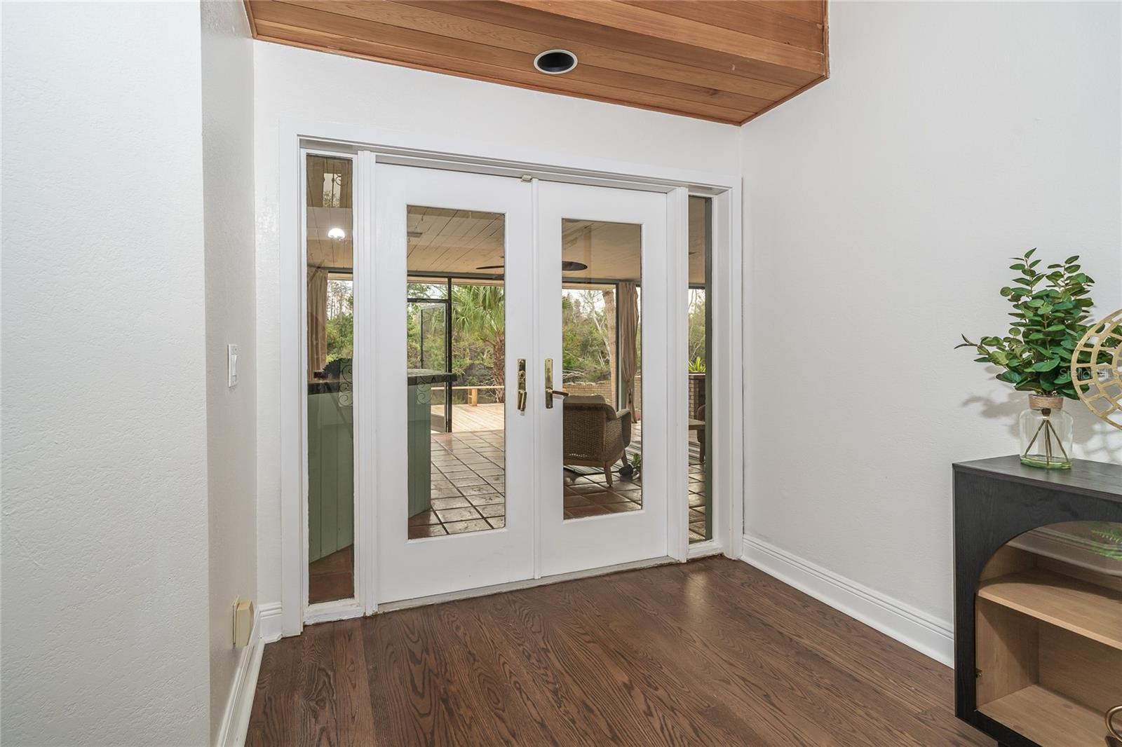 Image 44 of 88 For 4302 Carrollwood Village Drive