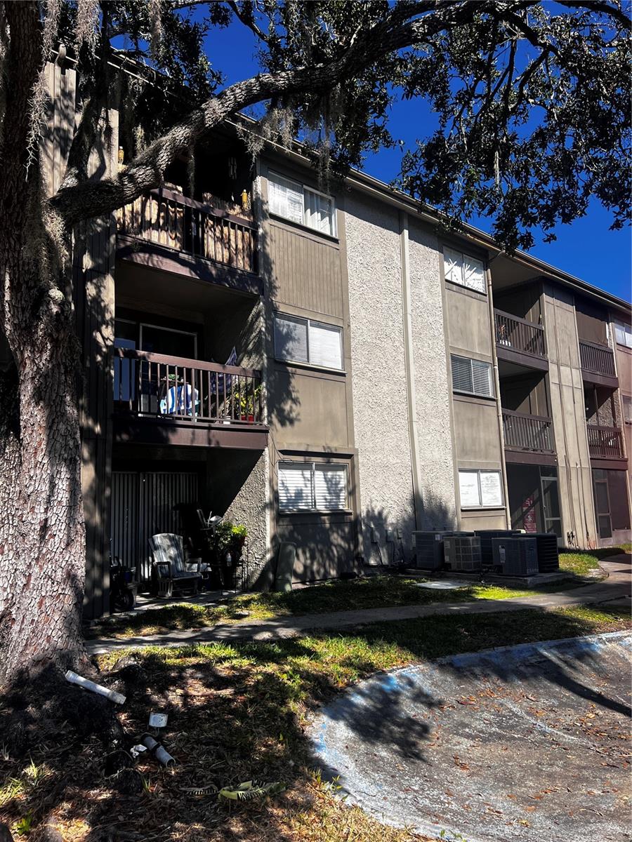 Details for 6312 Newtown Circle 12b4, TAMPA, FL 33615