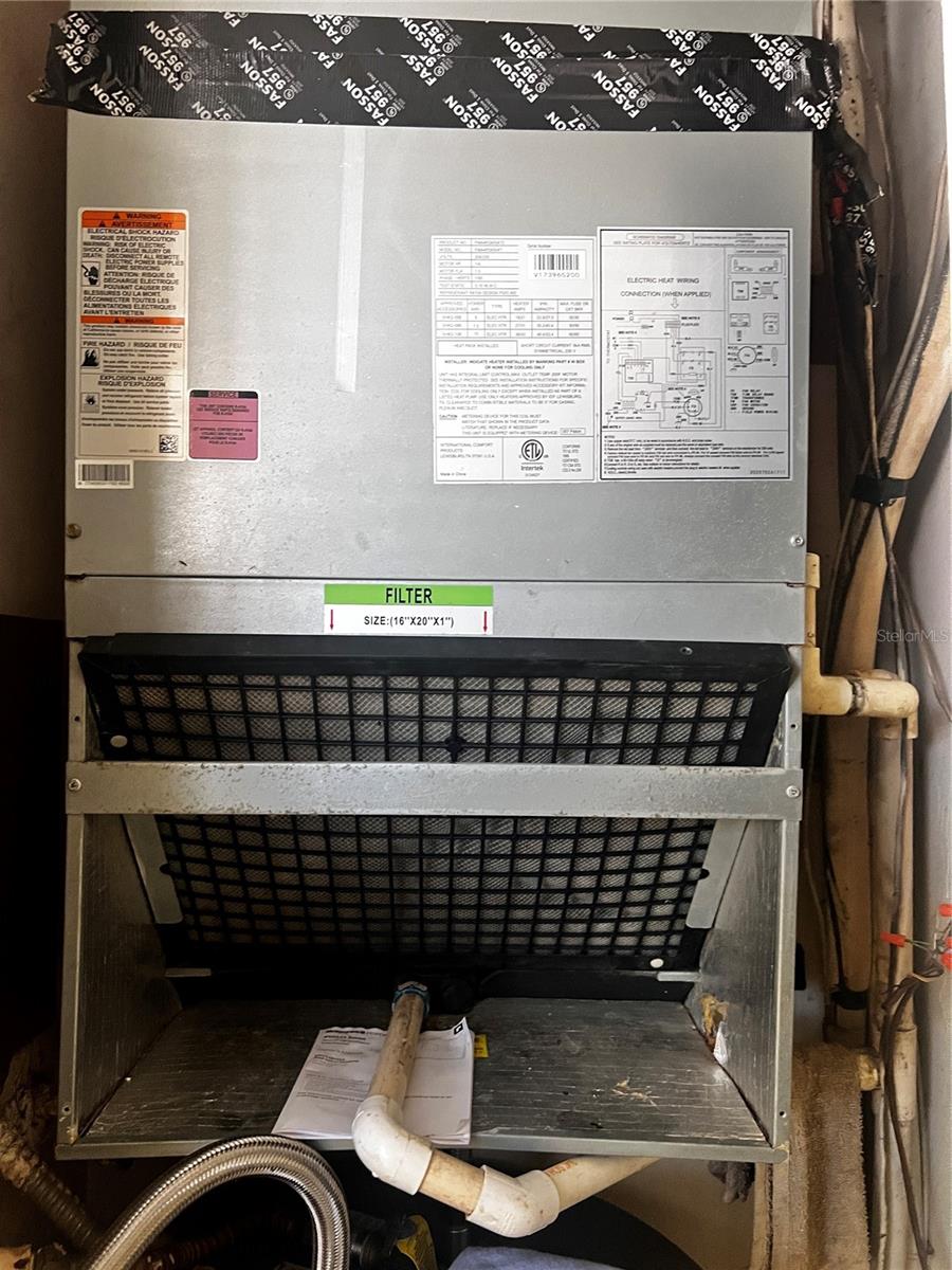 Image 15 of 16 For 6312 Newtown Circle 12b4