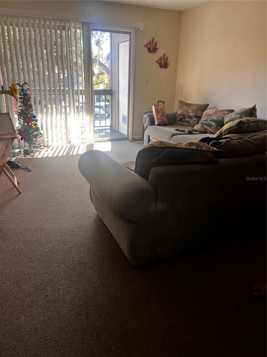 Image 3 of 16 For 6312 Newtown Circle 12b4