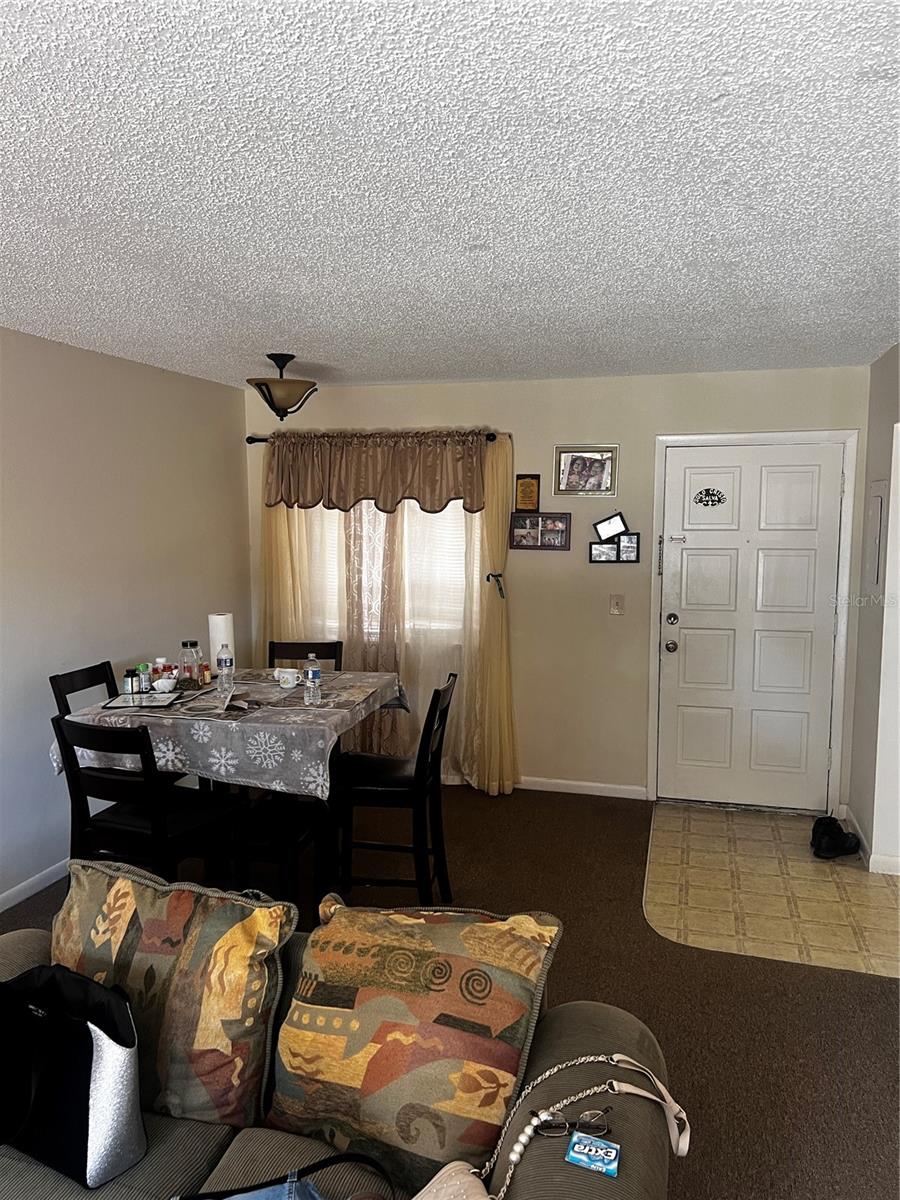 Image 4 of 16 For 6312 Newtown Circle 12b4