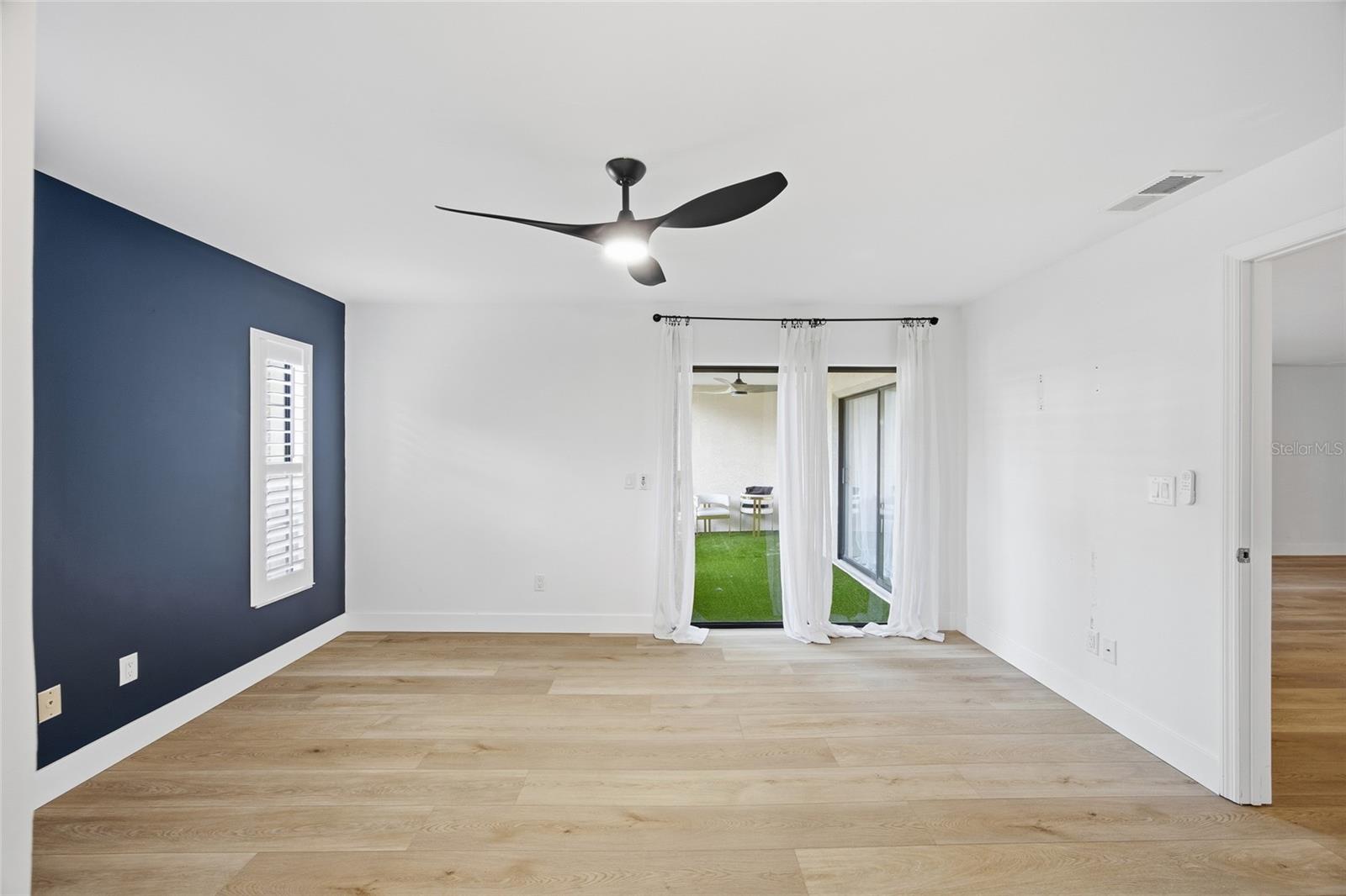 Image 14 of 30 For 13025 Village Chase Circle