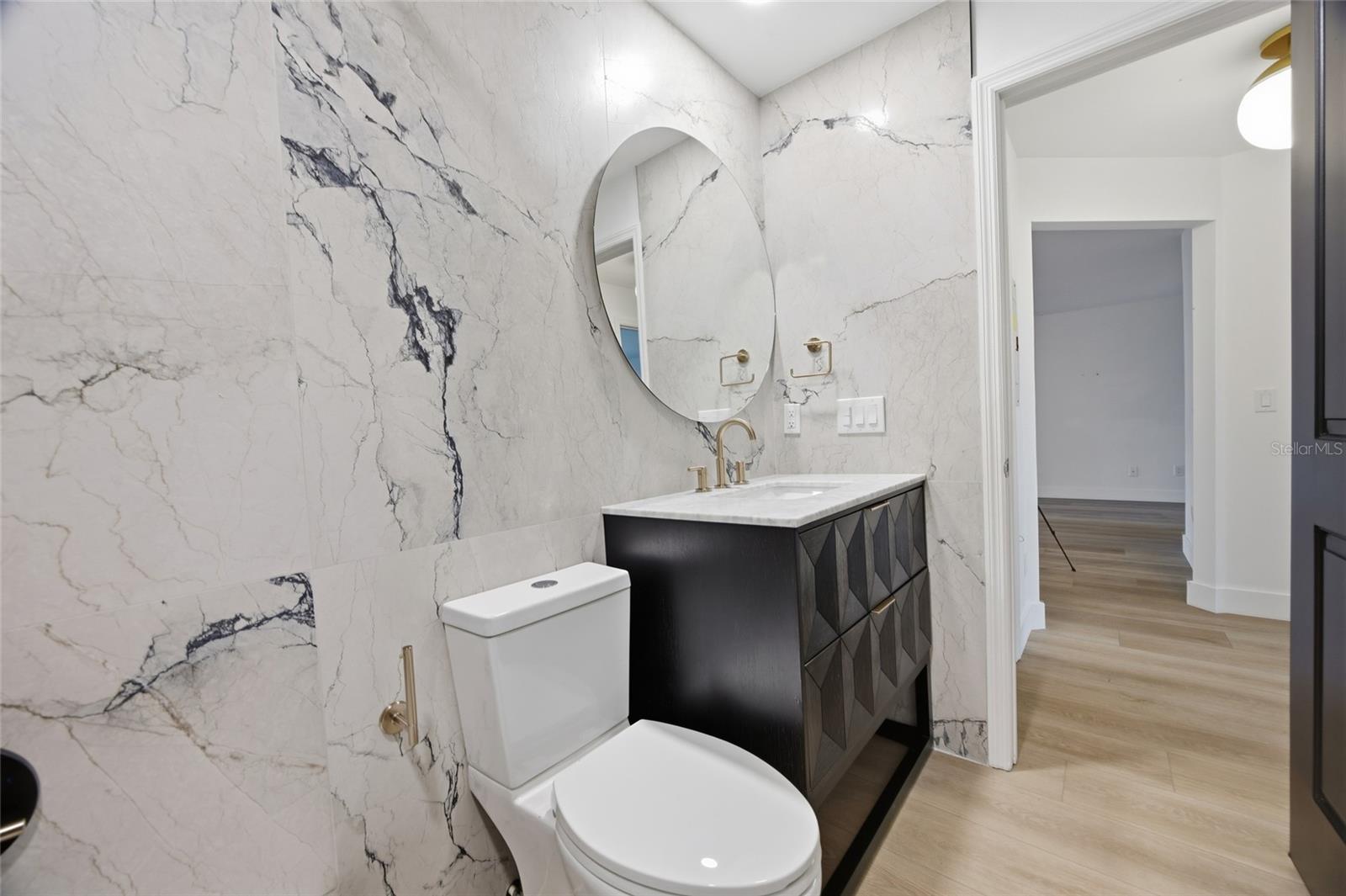 Image 23 of 30 For 13025 Village Chase Circle