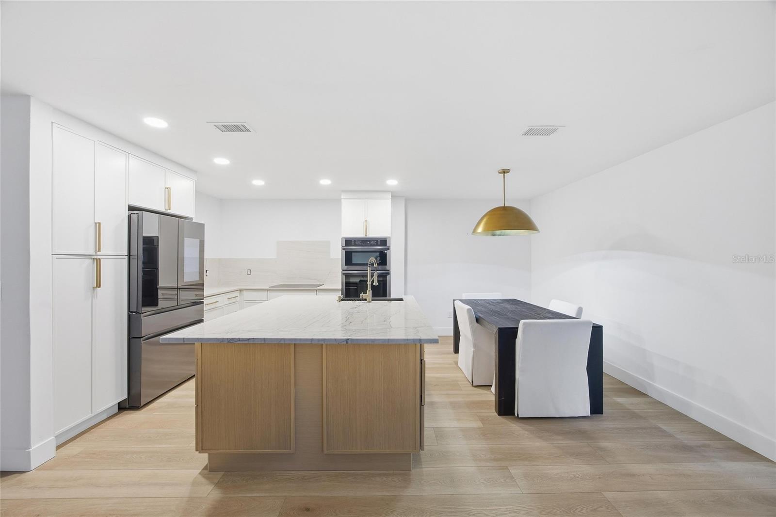 Image 9 of 30 For 13025 Village Chase Circle