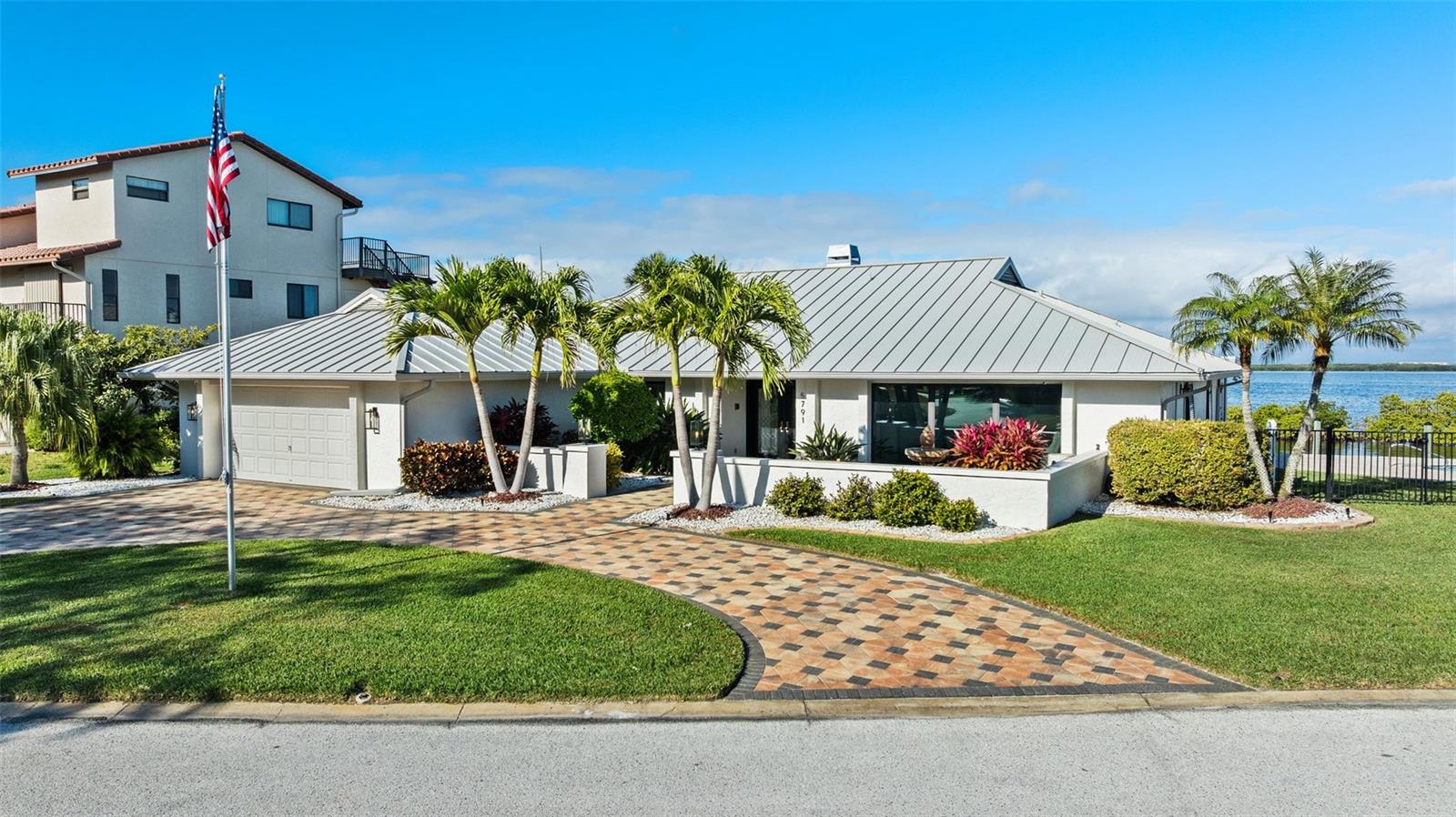 Image 16 of 91 For 5791 Westshore Drive