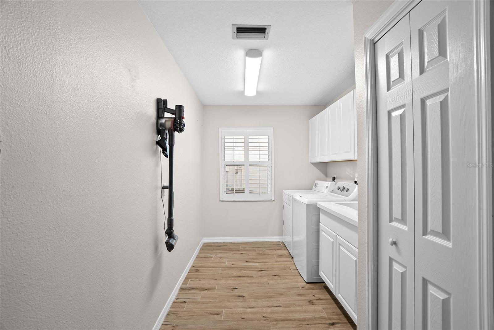 Image 34 of 91 For 5791 Westshore Drive