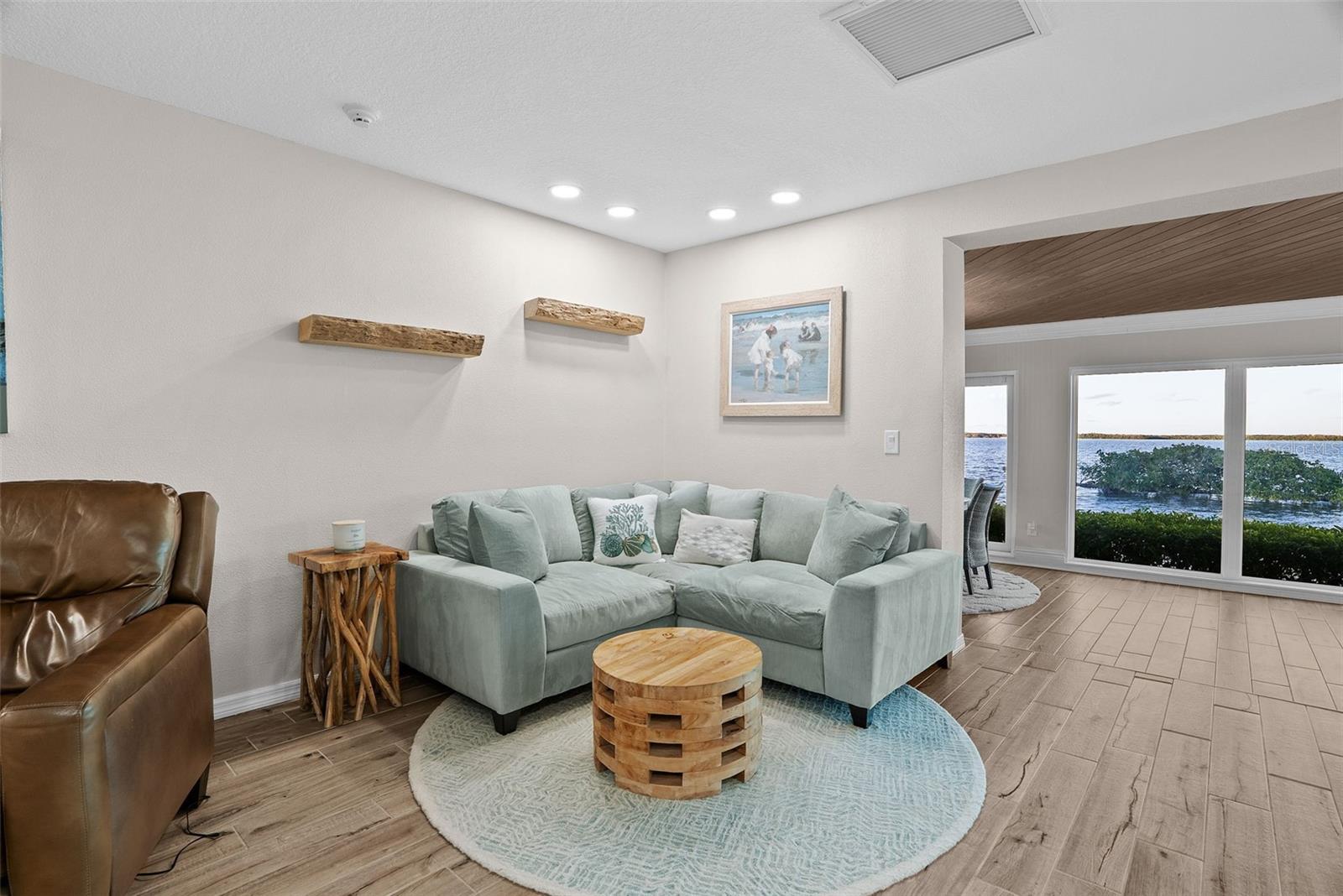 Image 46 of 91 For 5791 Westshore Drive