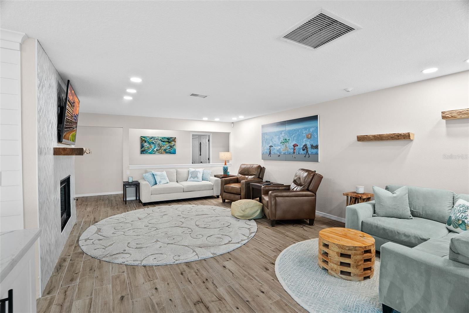 Image 47 of 91 For 5791 Westshore Drive