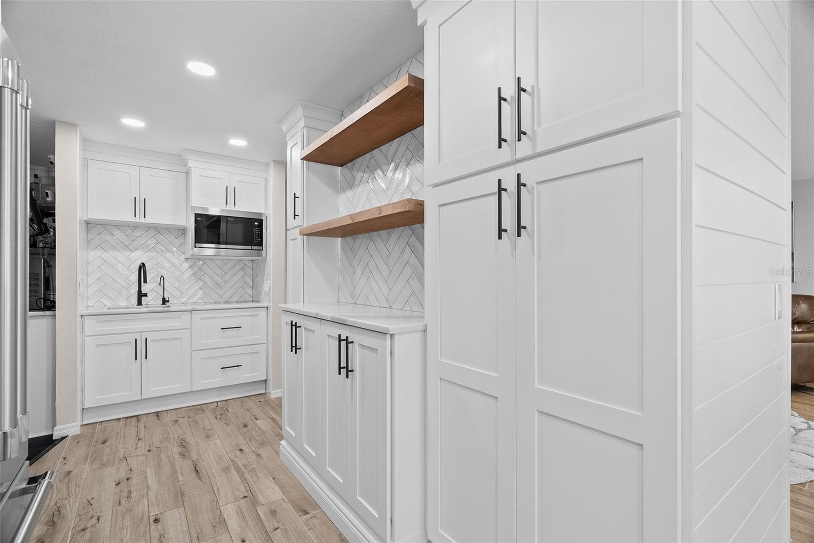 Image 54 of 91 For 5791 Westshore Drive