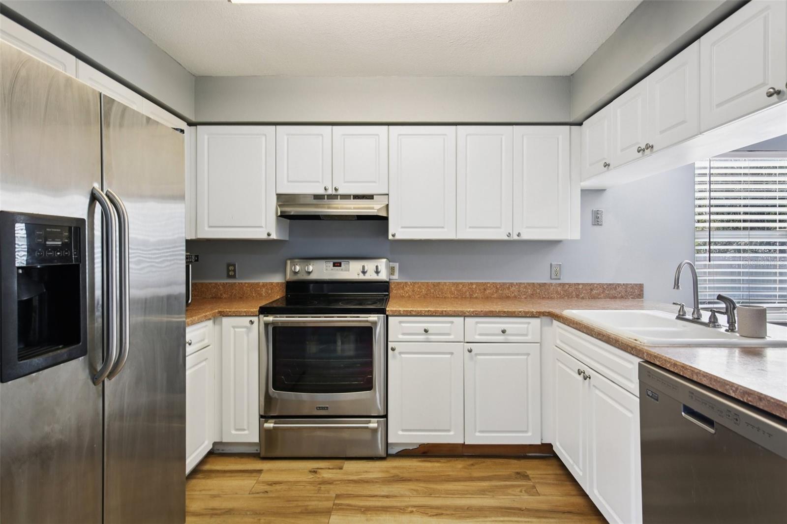 Image 14 of 43 For 3501 Reynolds Street