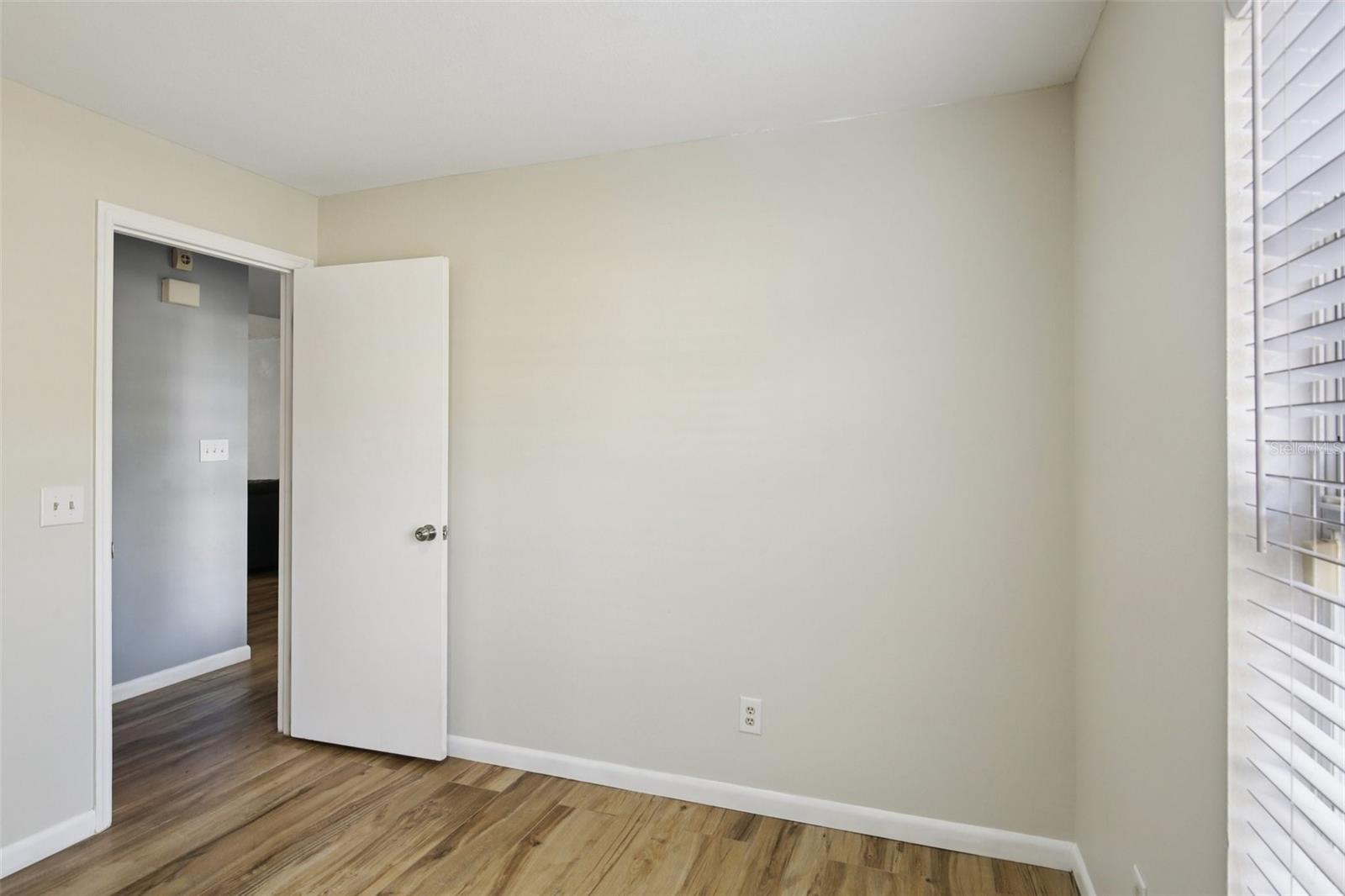 Image 22 of 43 For 3501 Reynolds Street