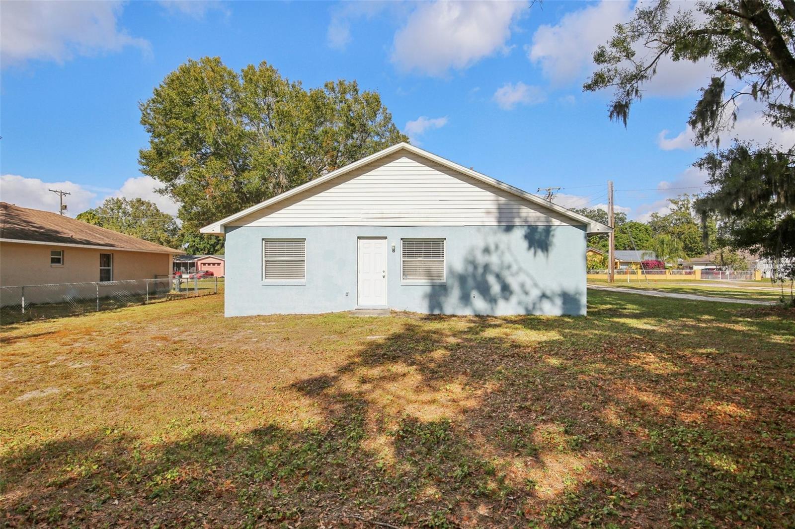 Image 28 of 43 For 3501 Reynolds Street