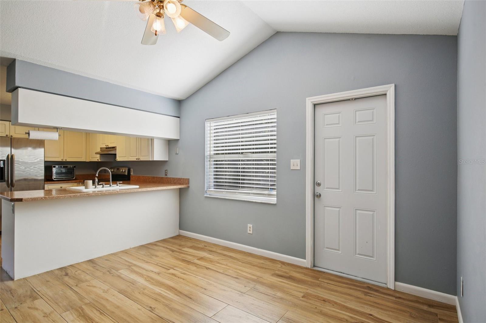 Image 9 of 43 For 3501 Reynolds Street