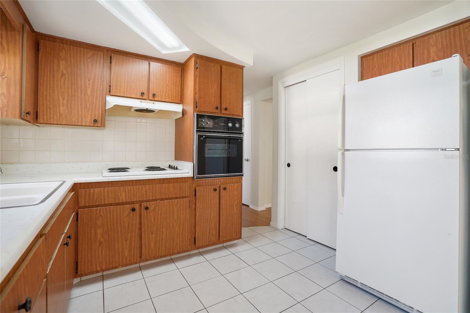 Image 13 of 39 For 4853 Manor Drive