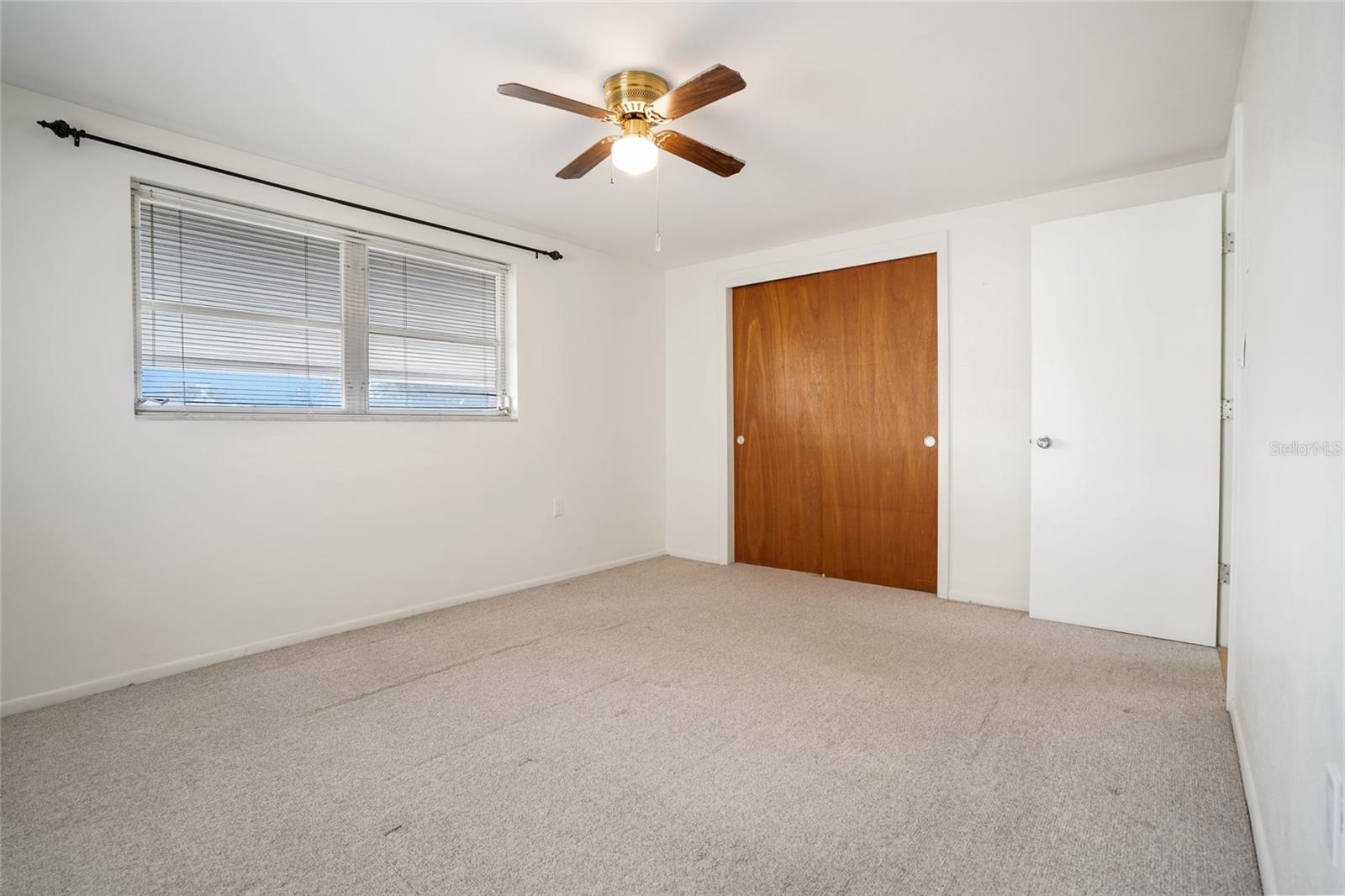 Image 19 of 39 For 4853 Manor Drive