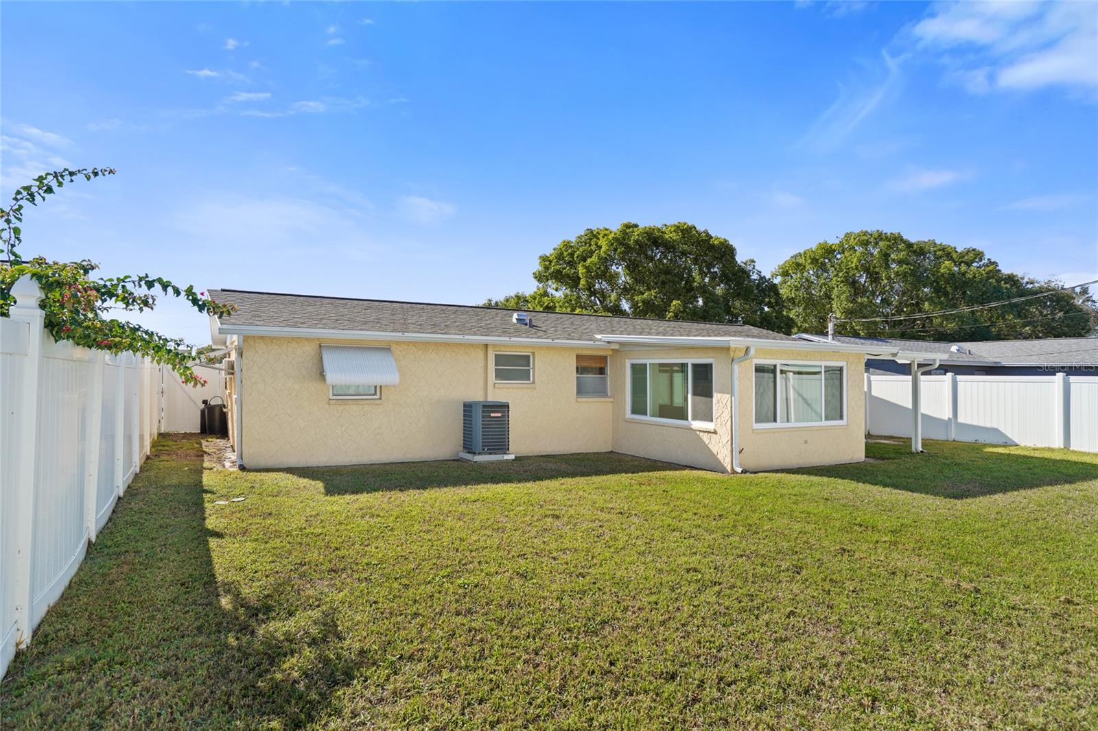 Image 31 of 39 For 4853 Manor Drive