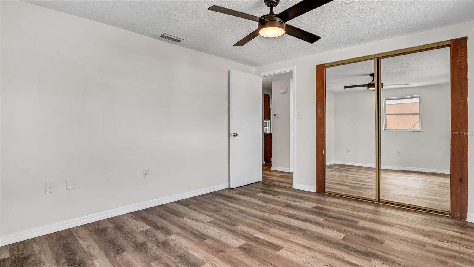 Image 14 of 29 For 7124 Parrot Drive