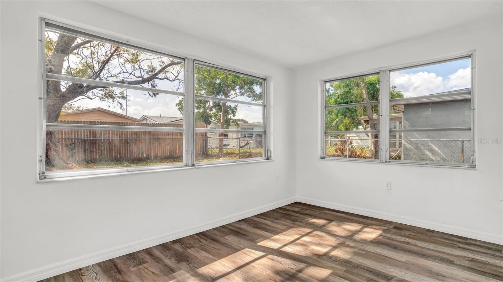 Image 18 of 29 For 7124 Parrot Drive