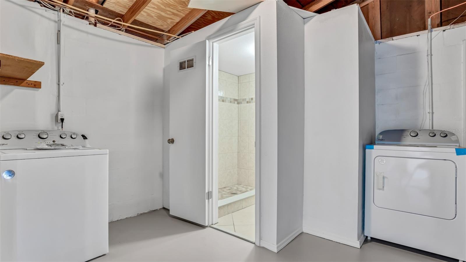 Image 20 of 29 For 7124 Parrot Drive