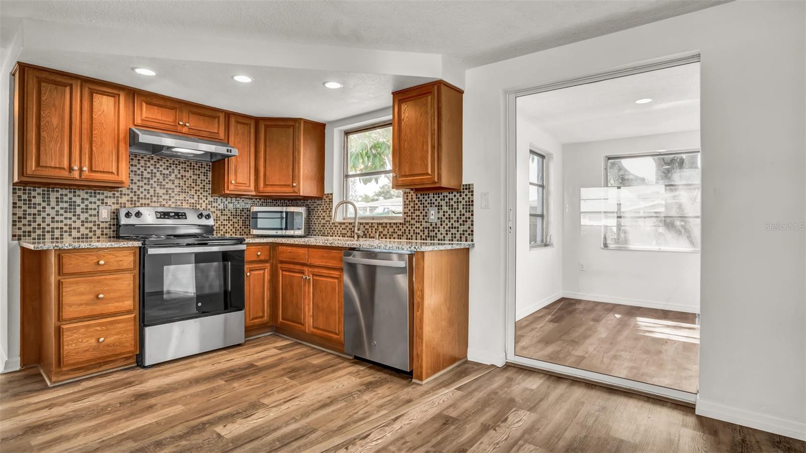 Image 8 of 29 For 7124 Parrot Drive