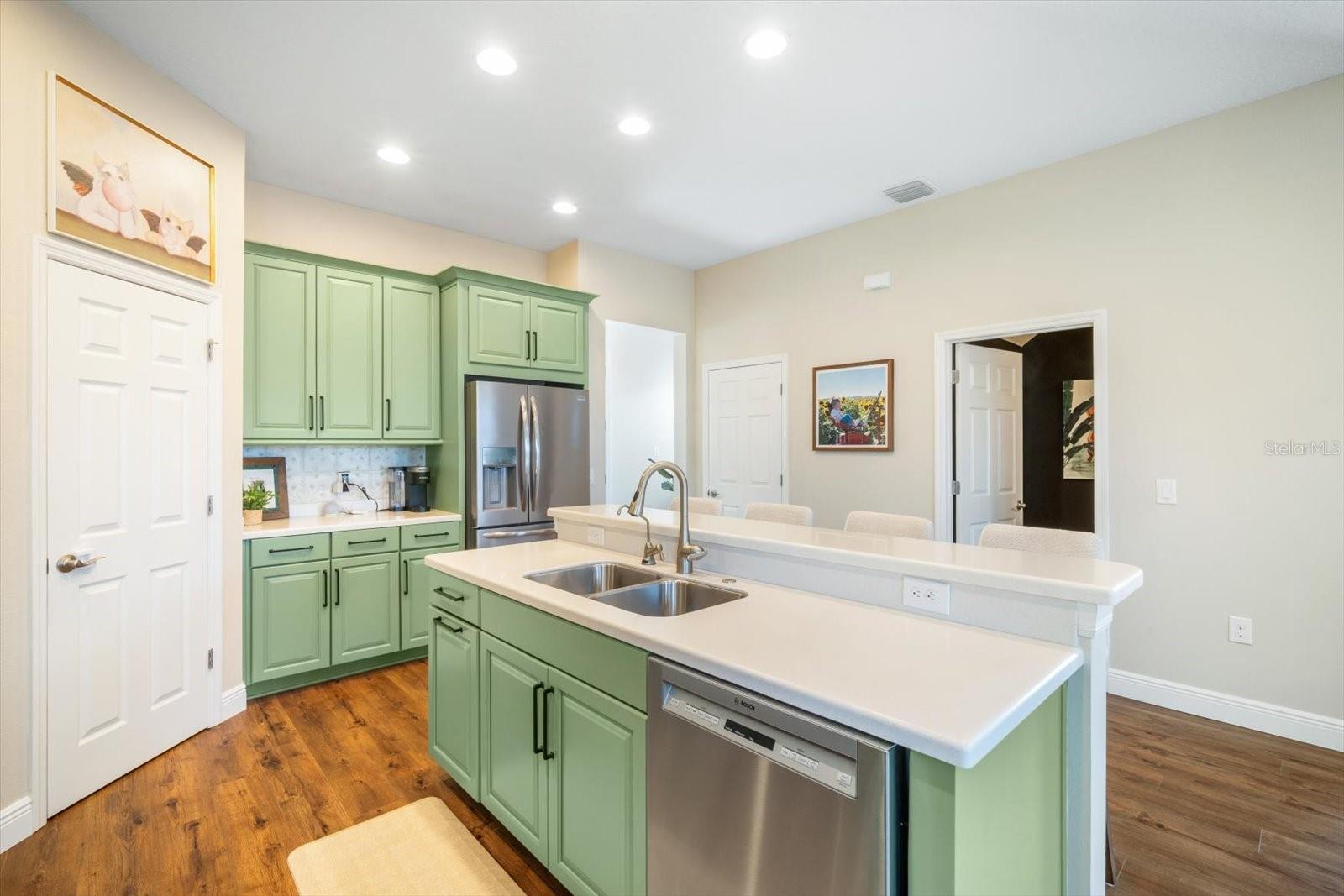 Image 10 of 63 For 11109 Great Neck Road