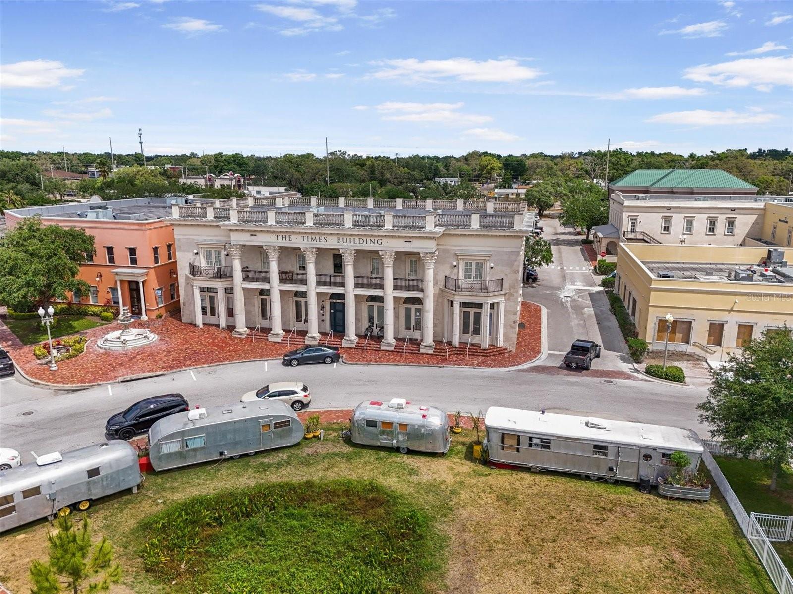 Image 50 of 63 For 11109 Great Neck Road