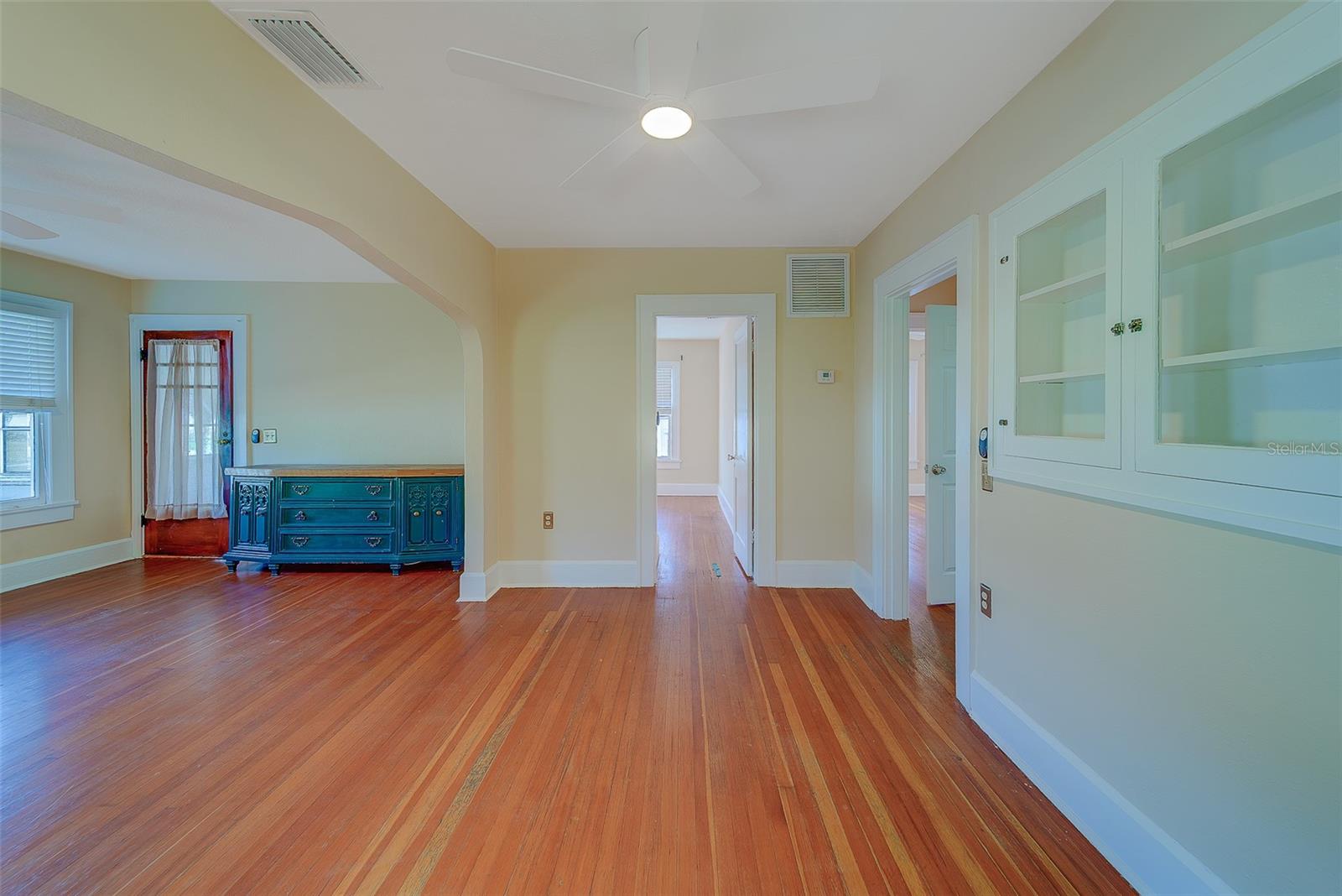 Image 15 of 62 For 4642 7th Avenue N