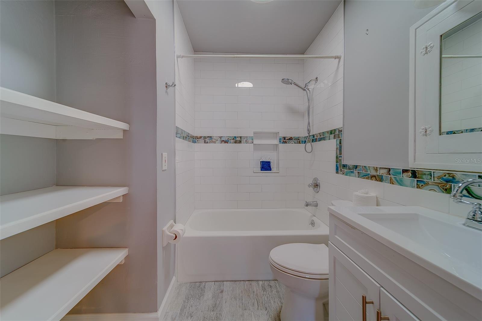 Image 22 of 62 For 4642 7th Avenue N