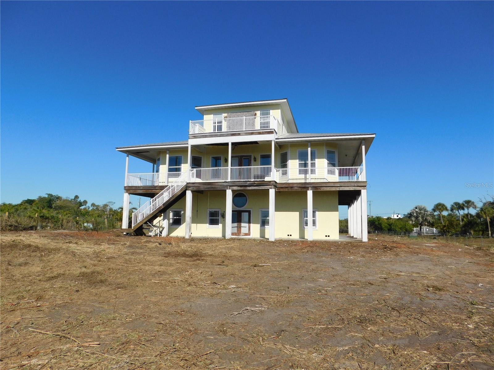 Image 2 of 36 For 935 Bayshore Drive