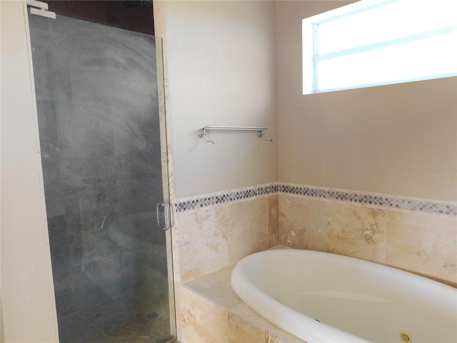 Image 33 of 36 For 935 Bayshore Drive