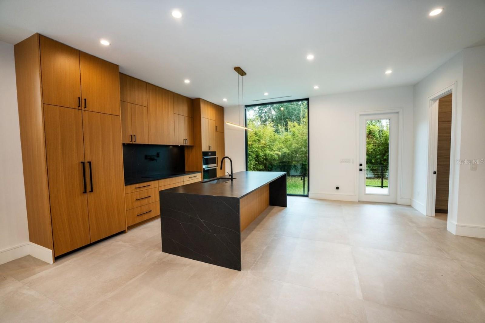 Image 25 of 83 For 3010 Trilby Avenue