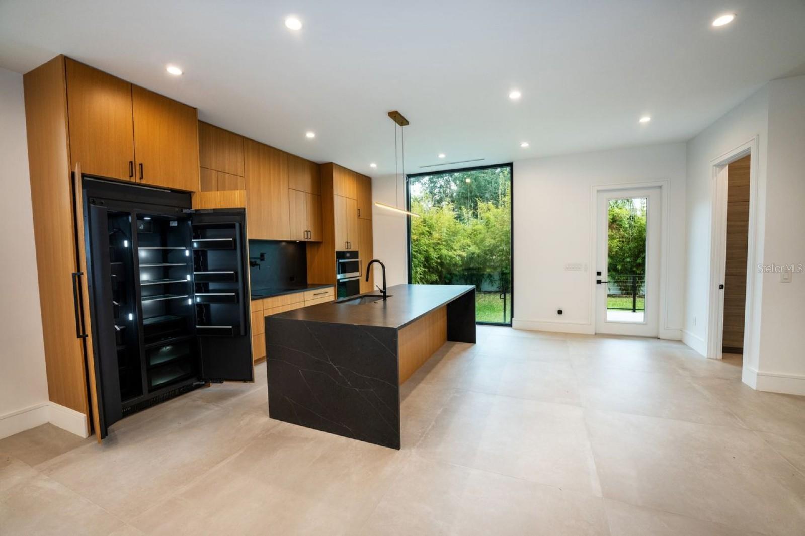 Image 32 of 83 For 3010 Trilby Avenue