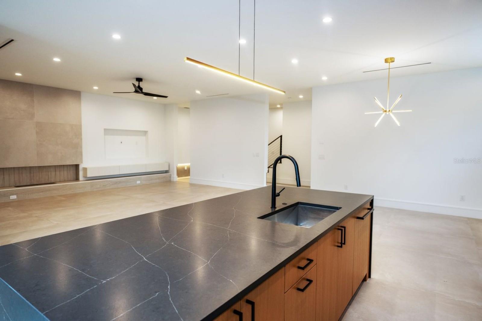 Image 33 of 83 For 3010 Trilby Avenue