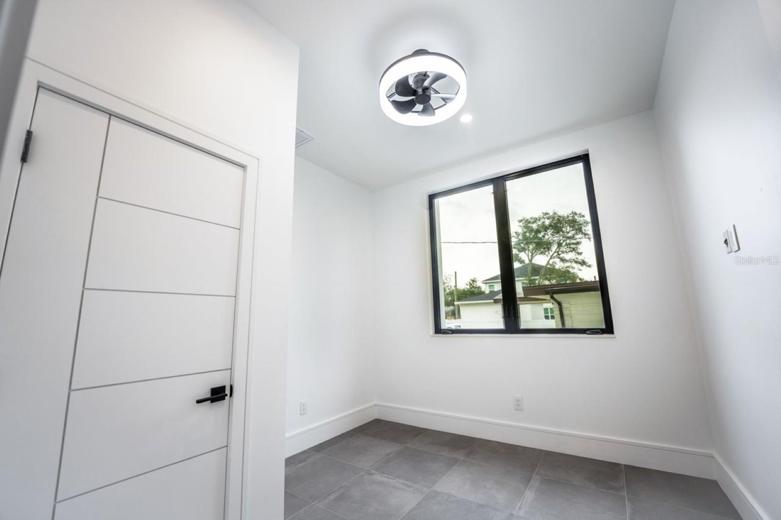 Image 37 of 83 For 3010 Trilby Avenue