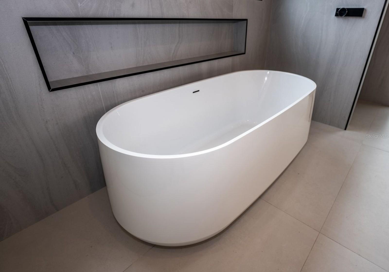 Image 54 of 83 For 3010 Trilby Avenue