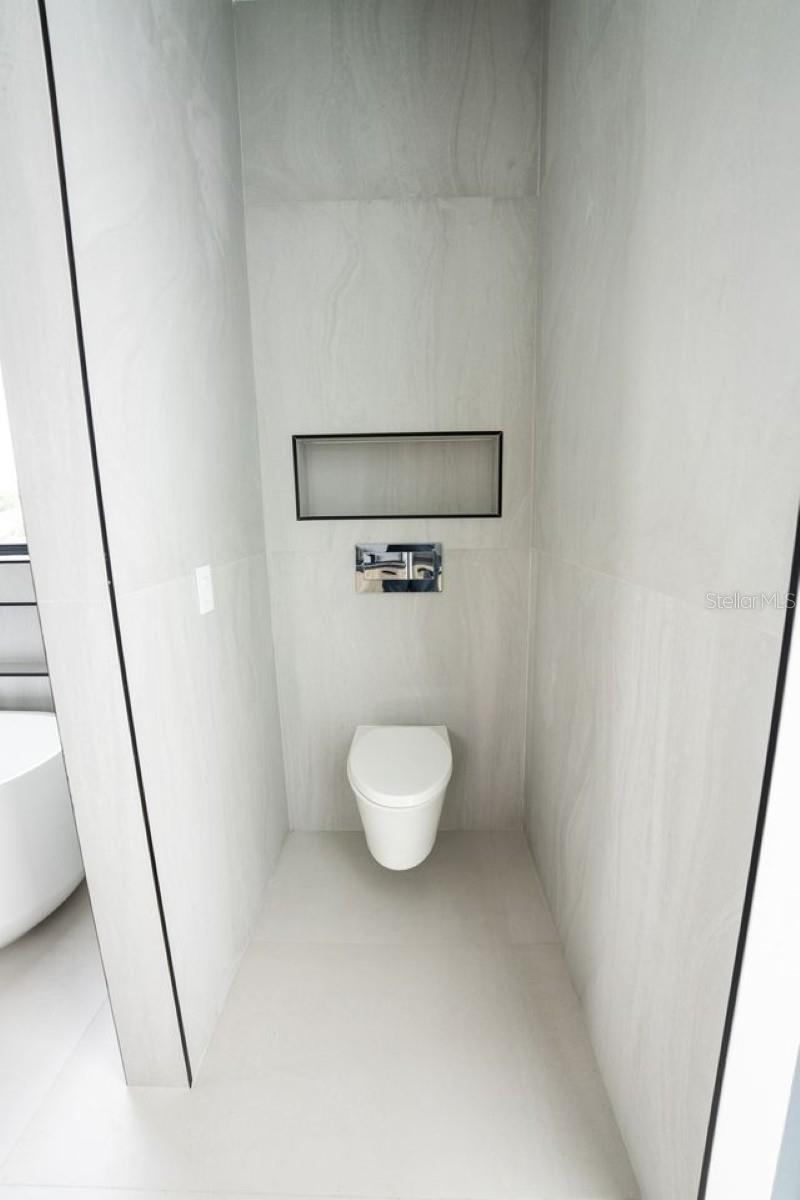 Image 56 of 83 For 3010 Trilby Avenue