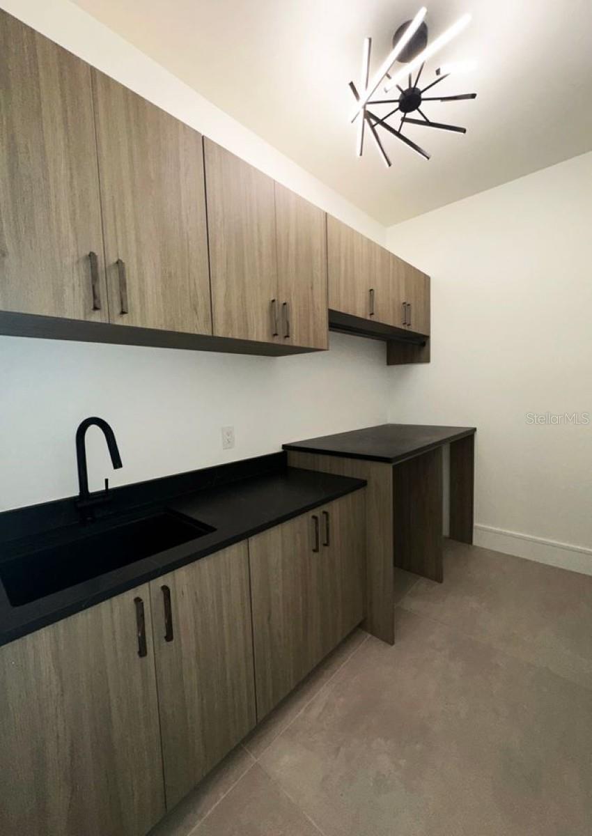 Image 58 of 83 For 3010 Trilby Avenue