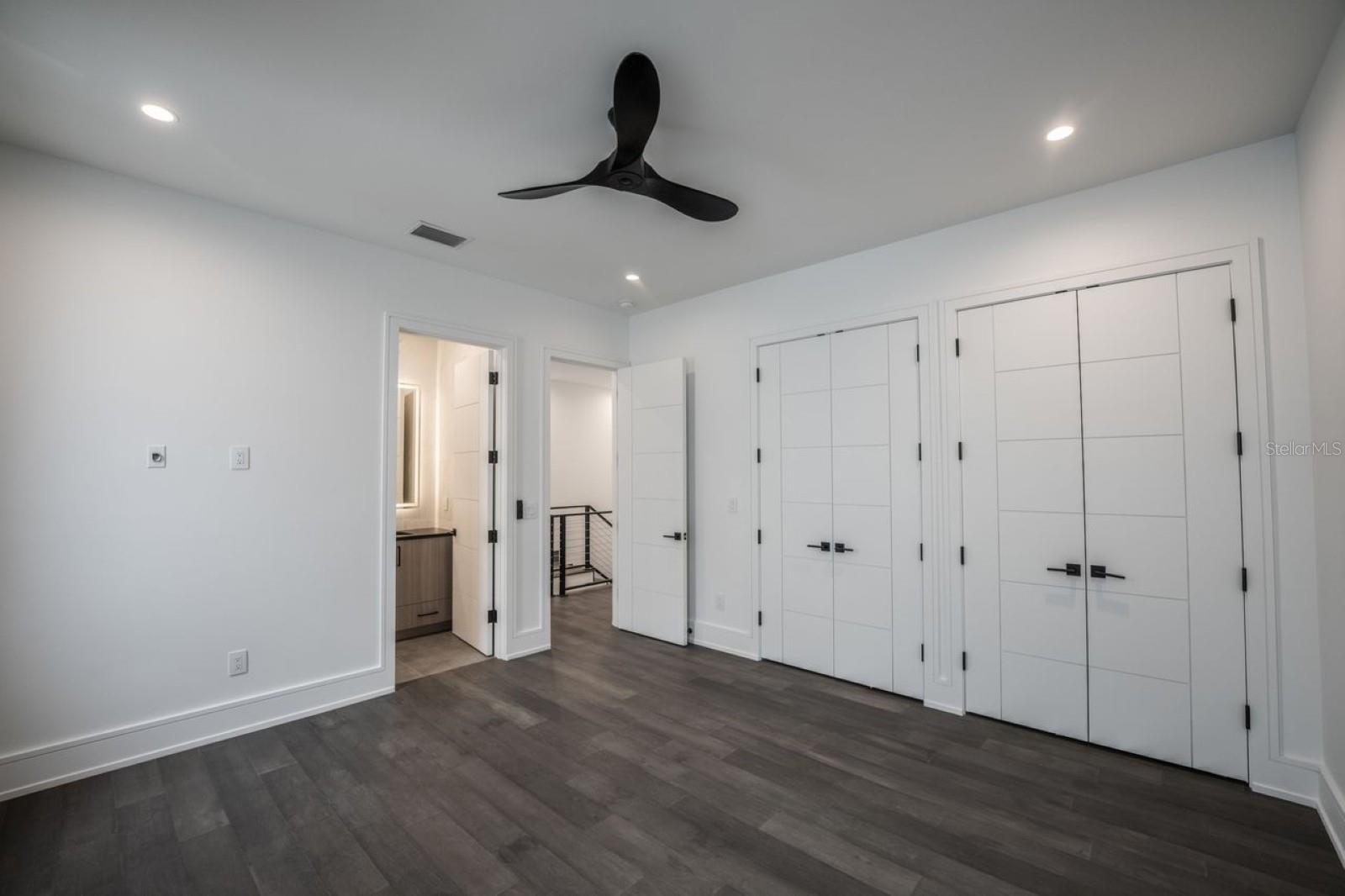 Image 68 of 83 For 3010 Trilby Avenue