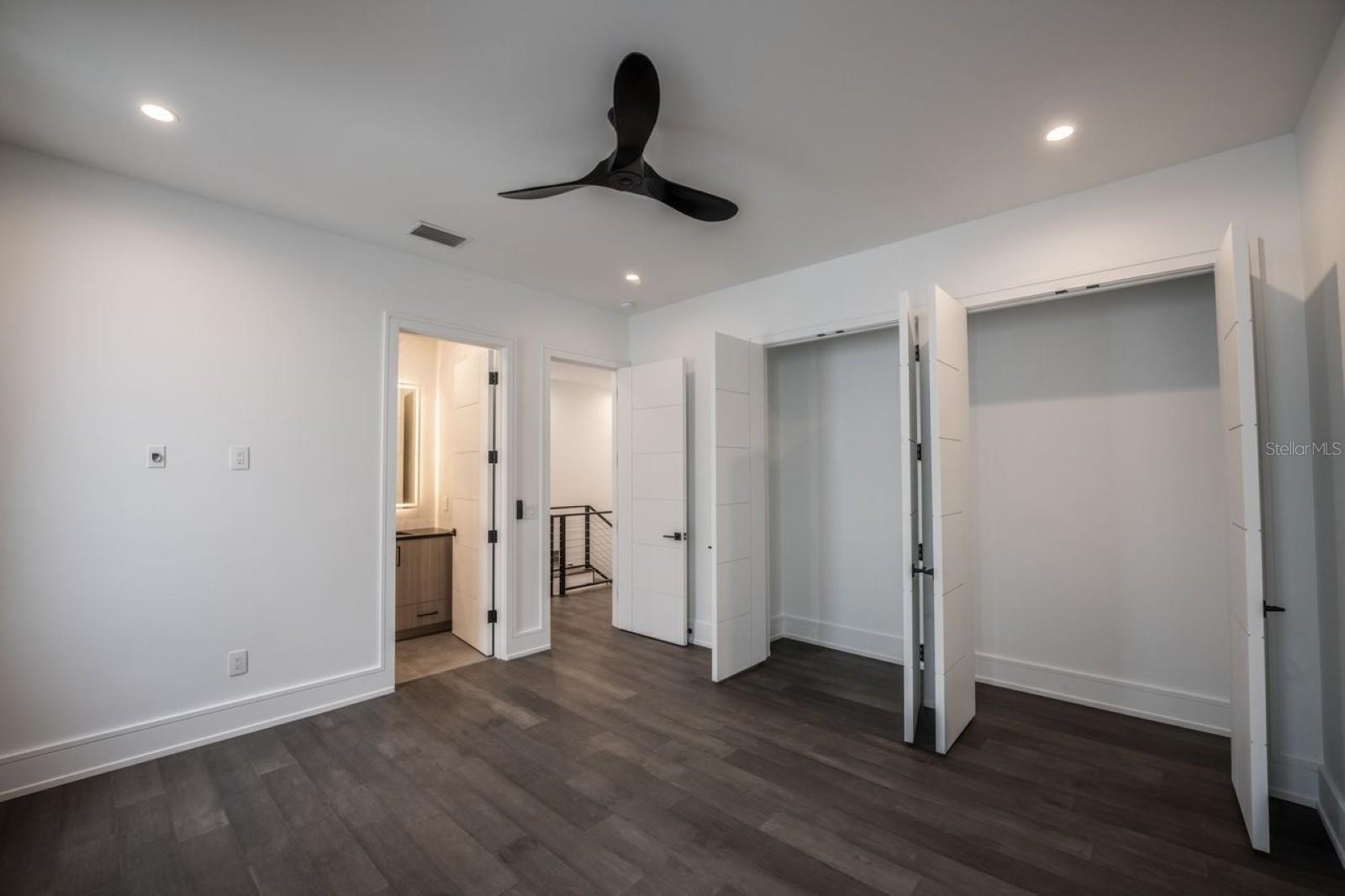 Image 69 of 83 For 3010 Trilby Avenue