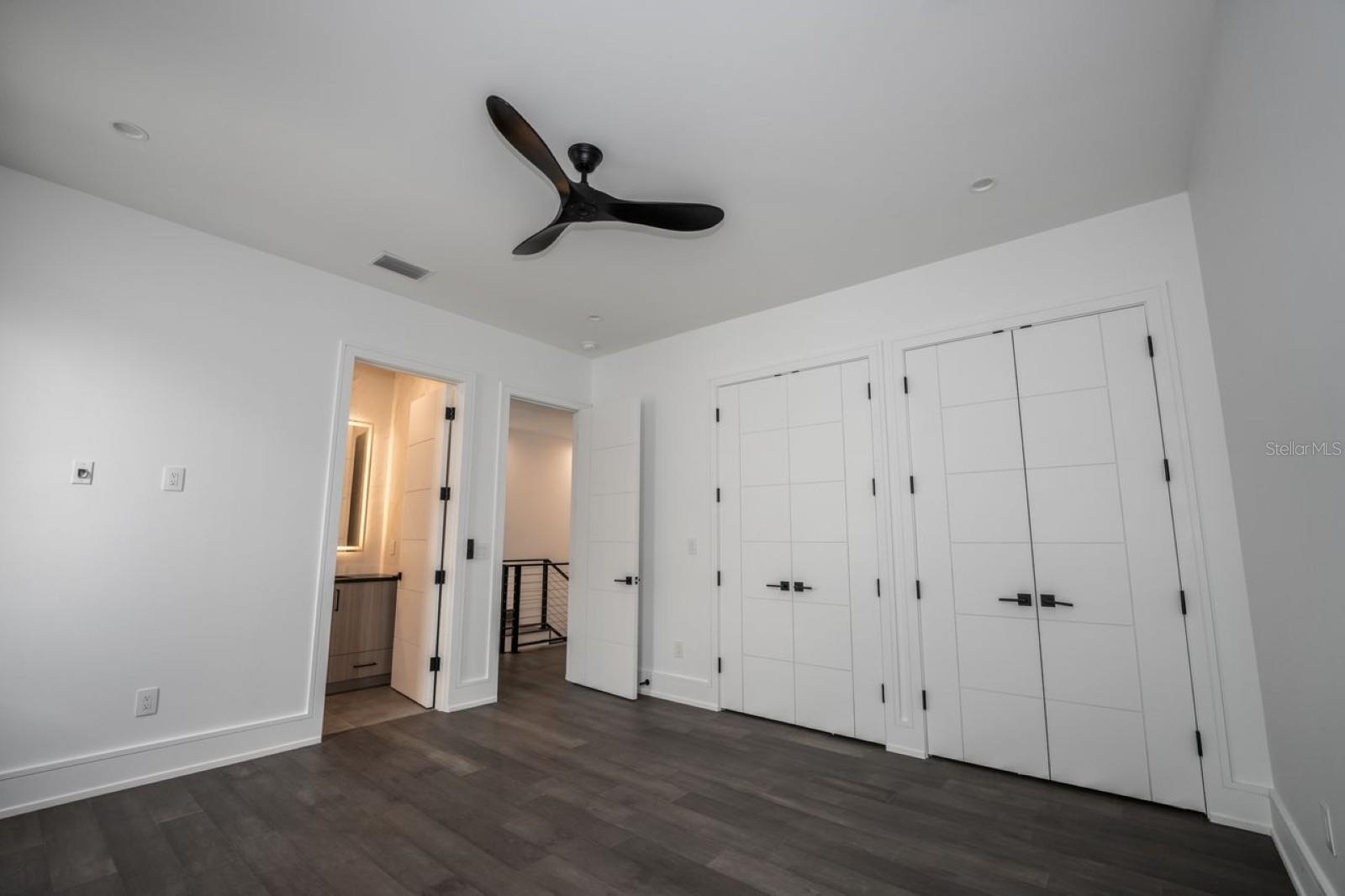 Image 73 of 83 For 3010 Trilby Avenue