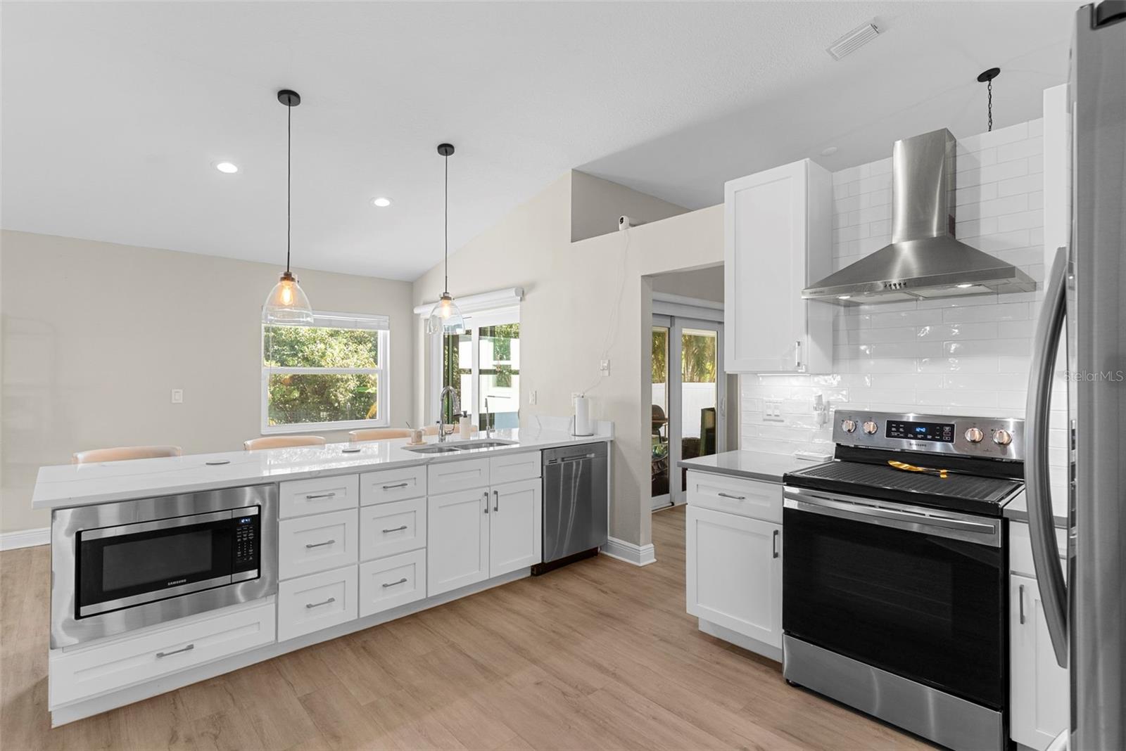 Image 6 of 31 For 9693 58th Street N